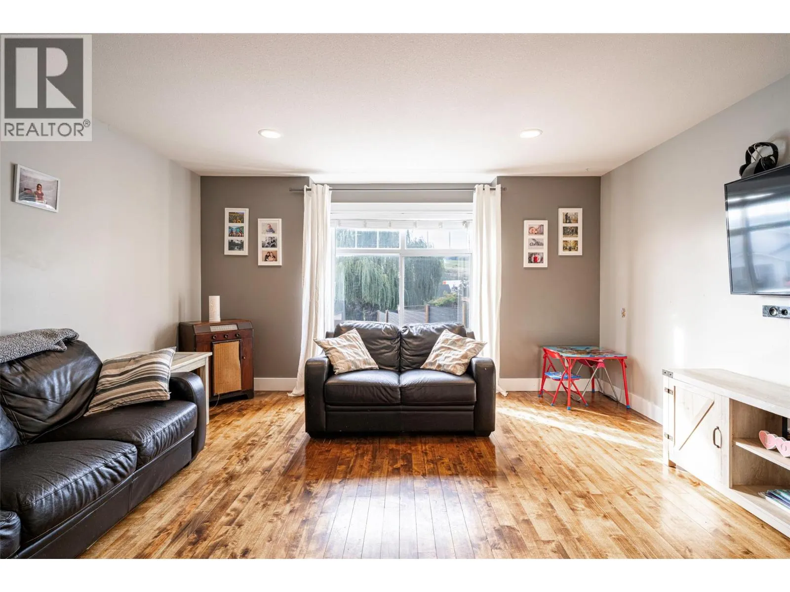 4909 27 Avenue Unit# 7