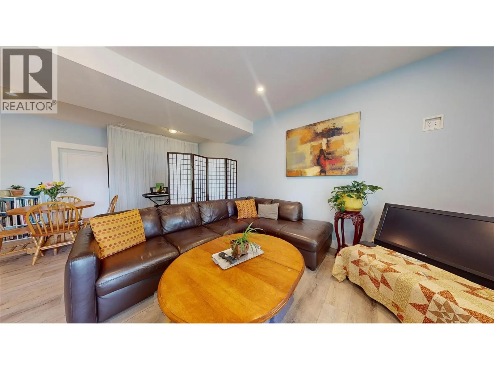 2526 Waverly Drive