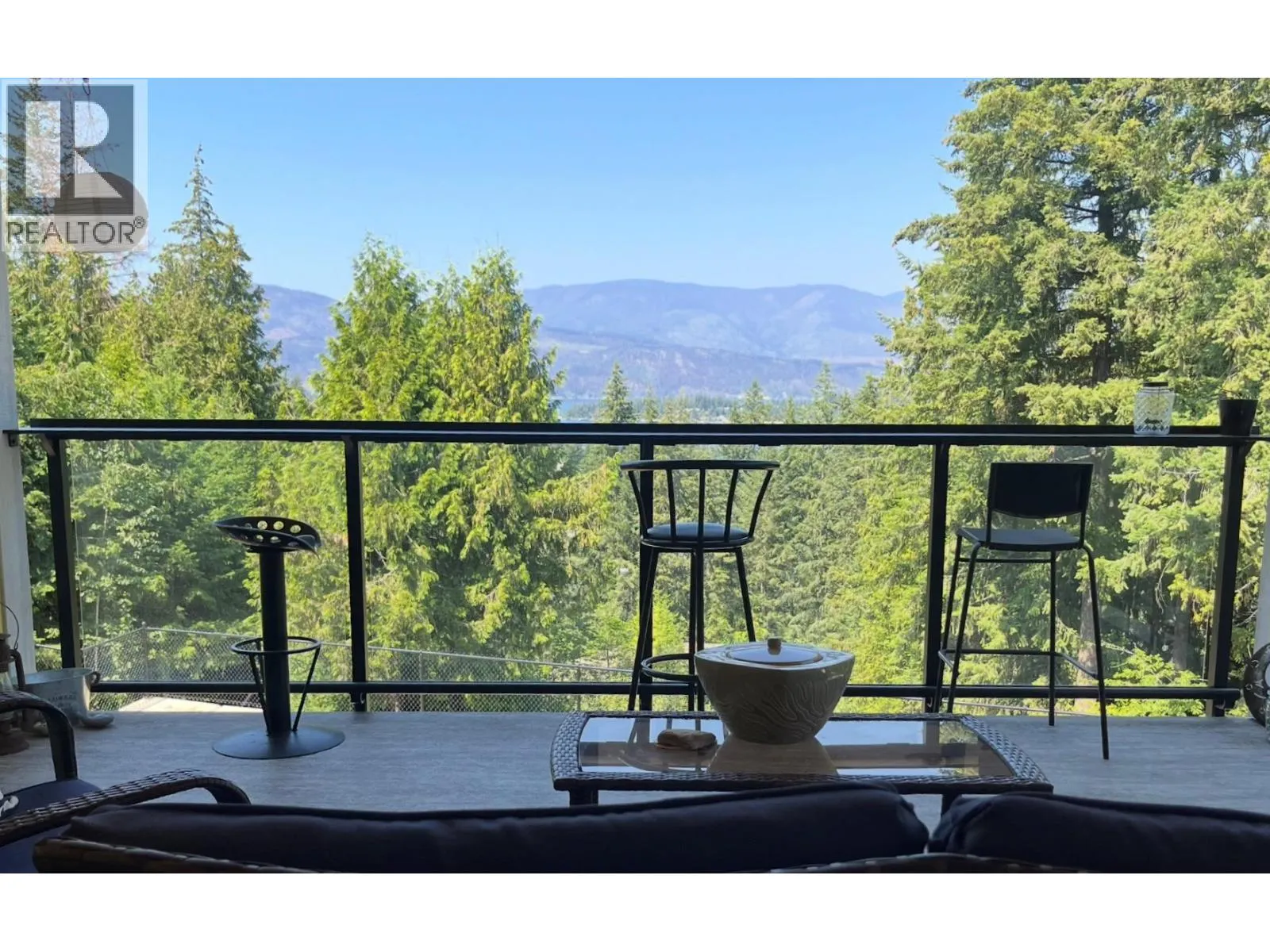 2526 Waverly Drive