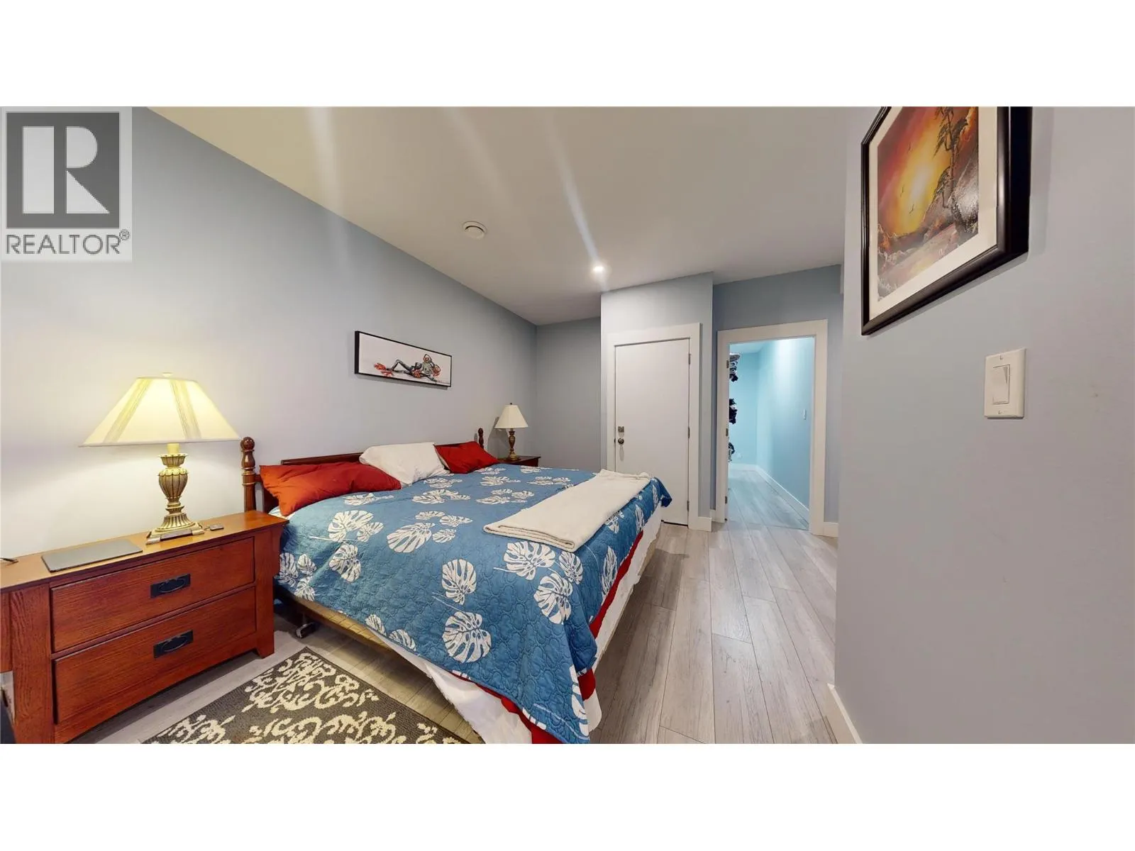 2526 Waverly Drive
