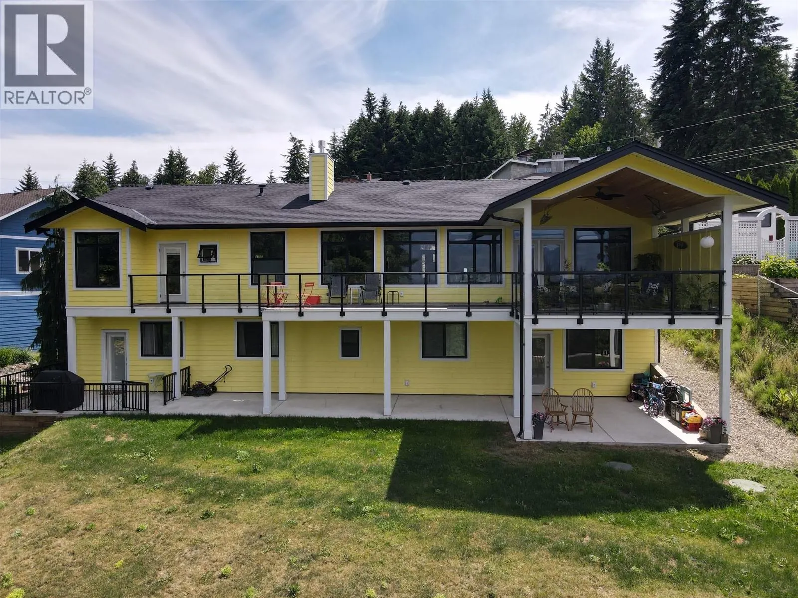2526 Waverly Drive