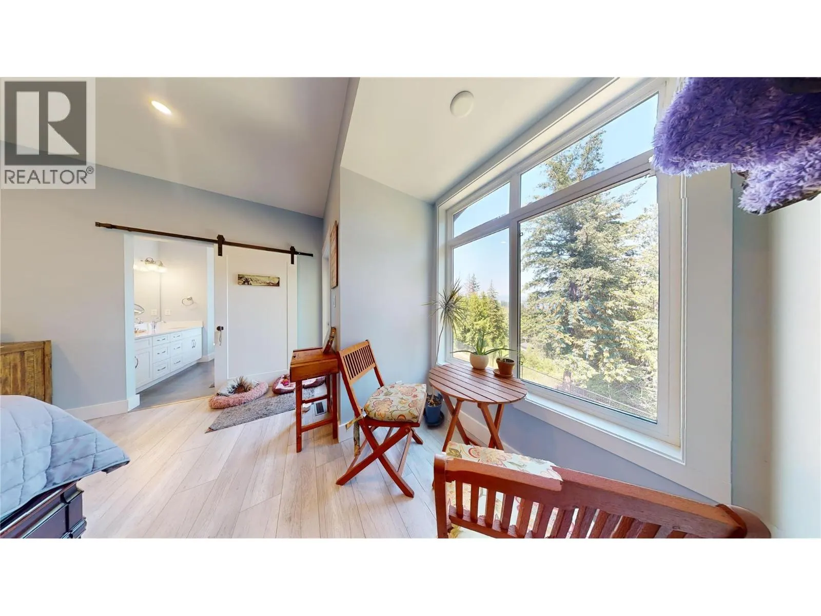 2526 Waverly Drive