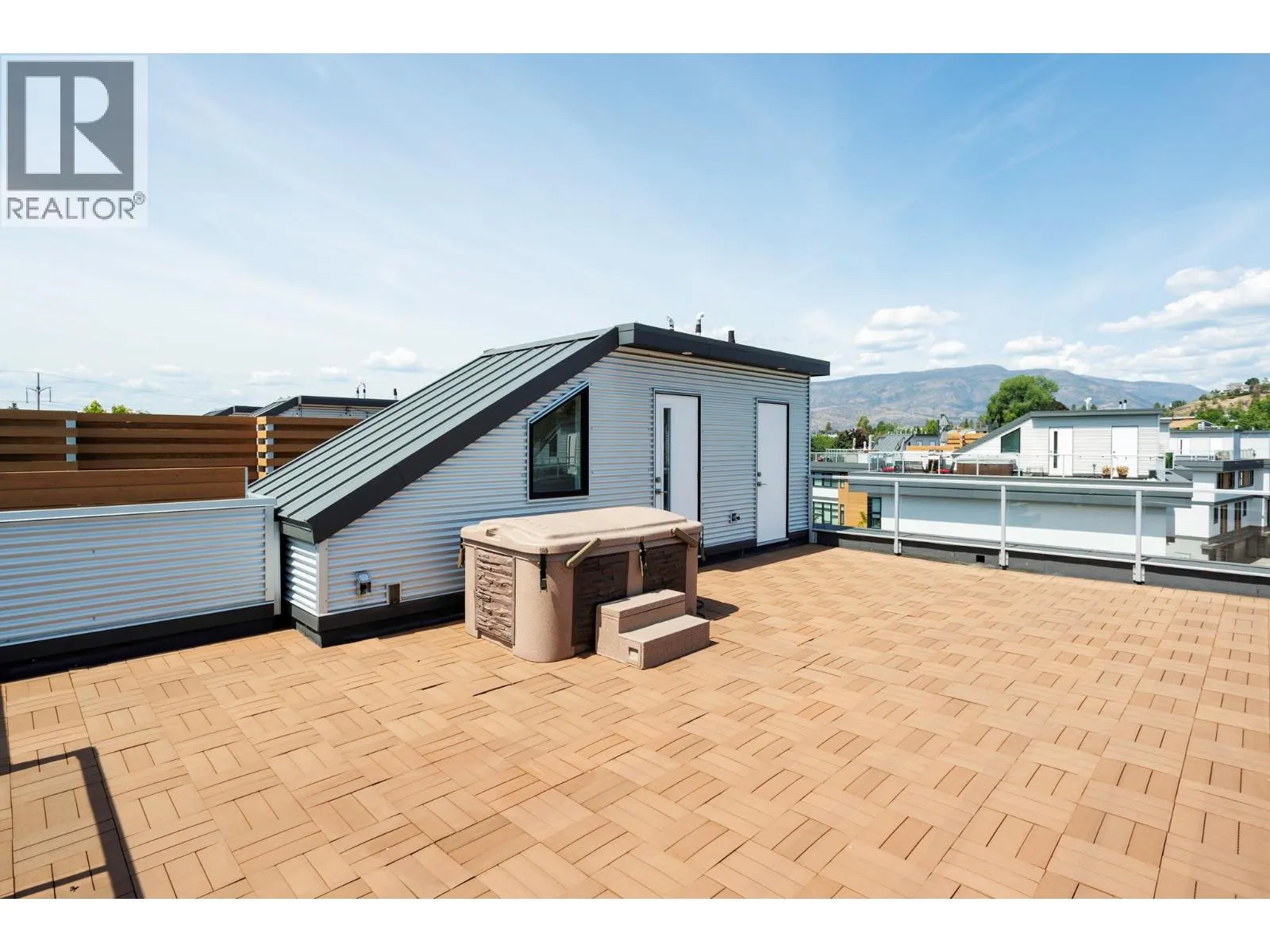1515 Highland Drive N Unit# 29