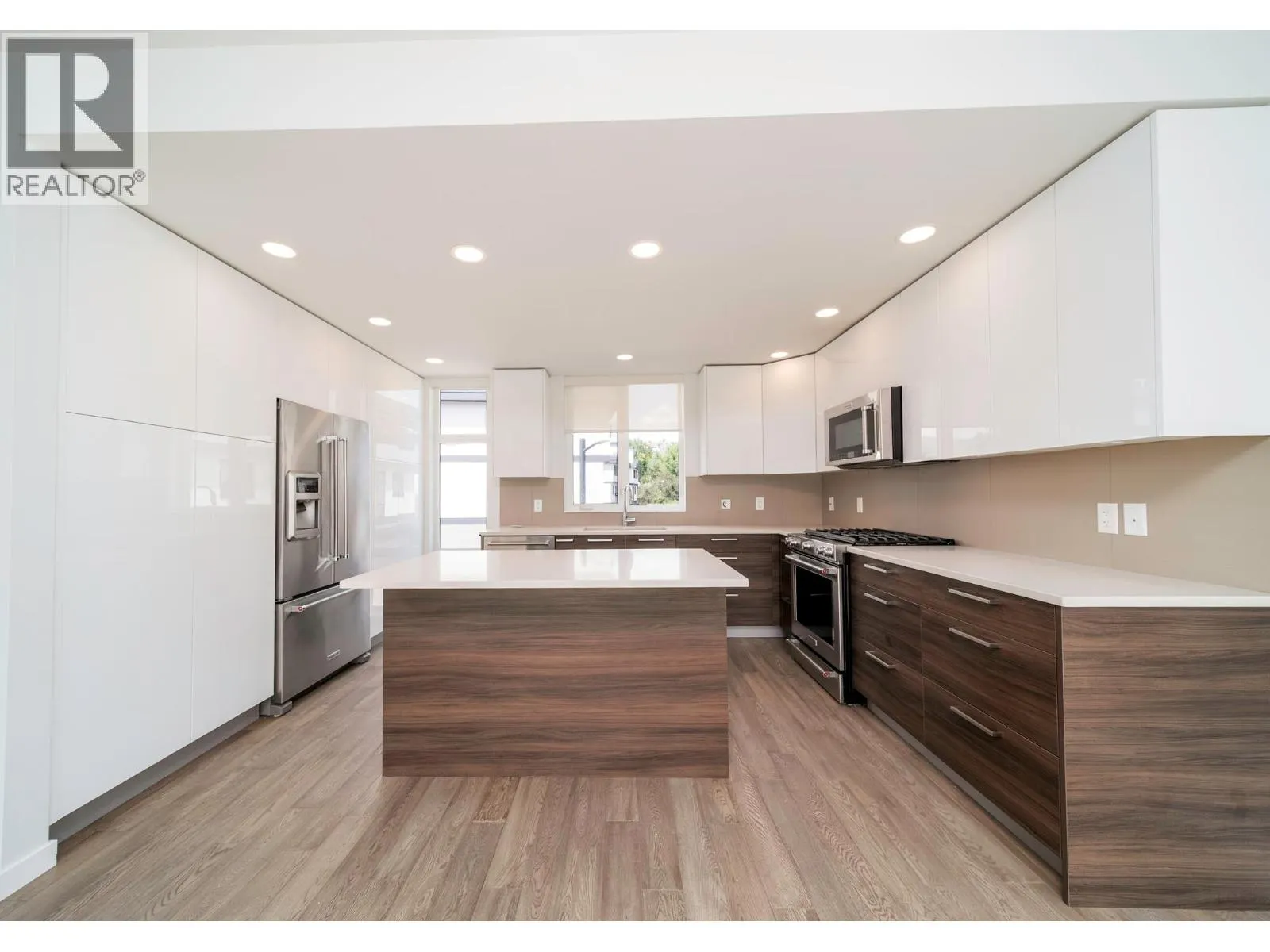 1515 Highland Drive N Unit# 29
