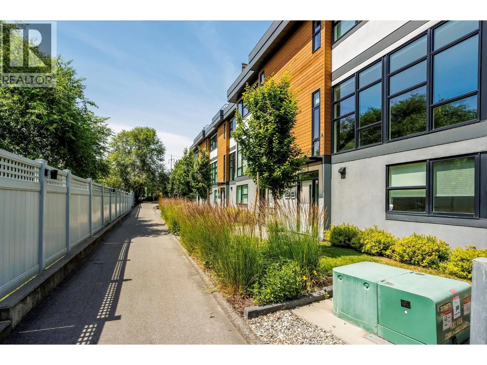 1515 Highland Drive N Unit# 29