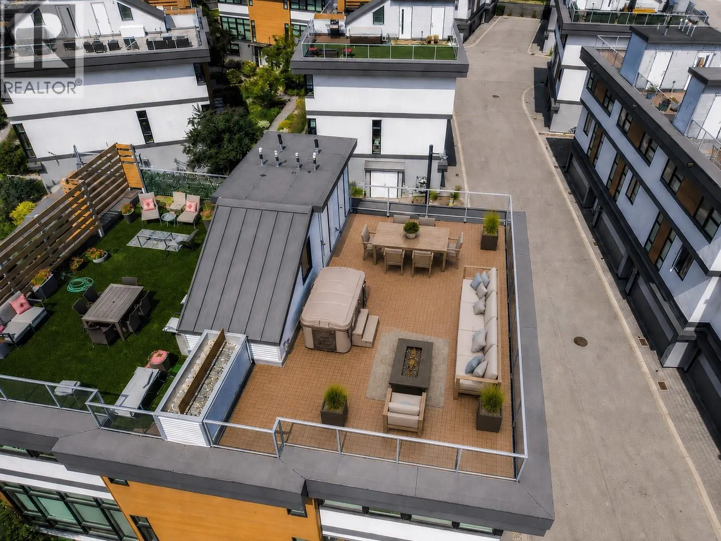 1515 Highland Drive N Unit# 29