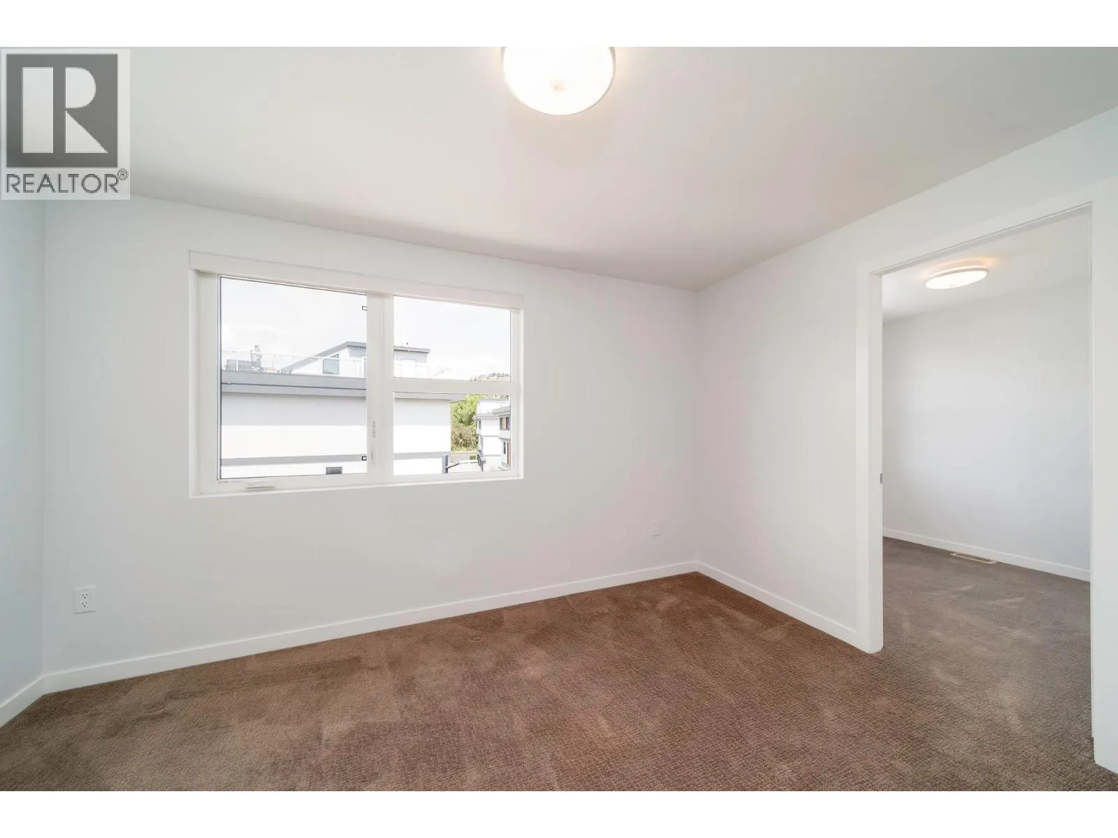 1515 Highland Drive N Unit# 29