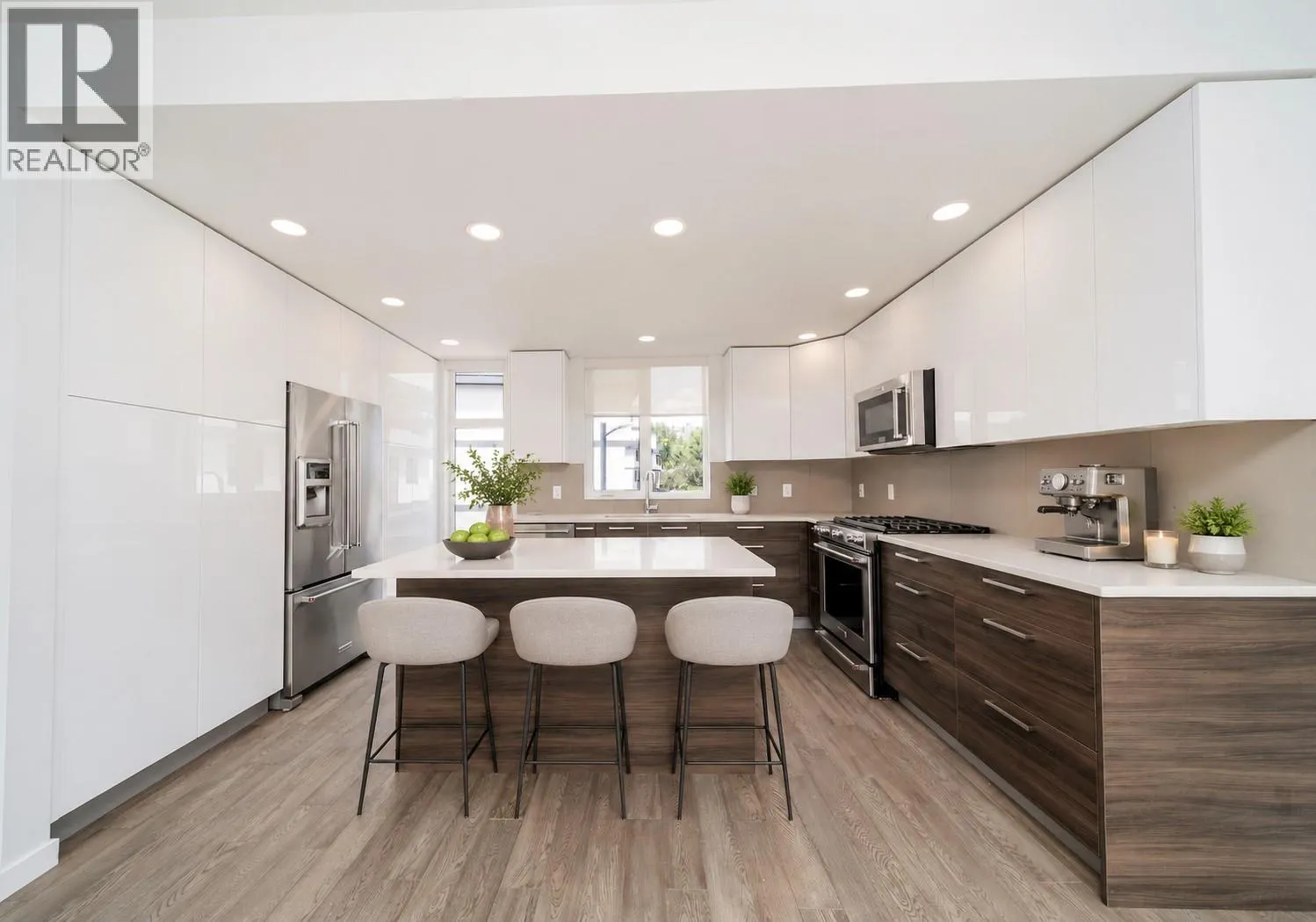 1515 Highland Drive N Unit# 29