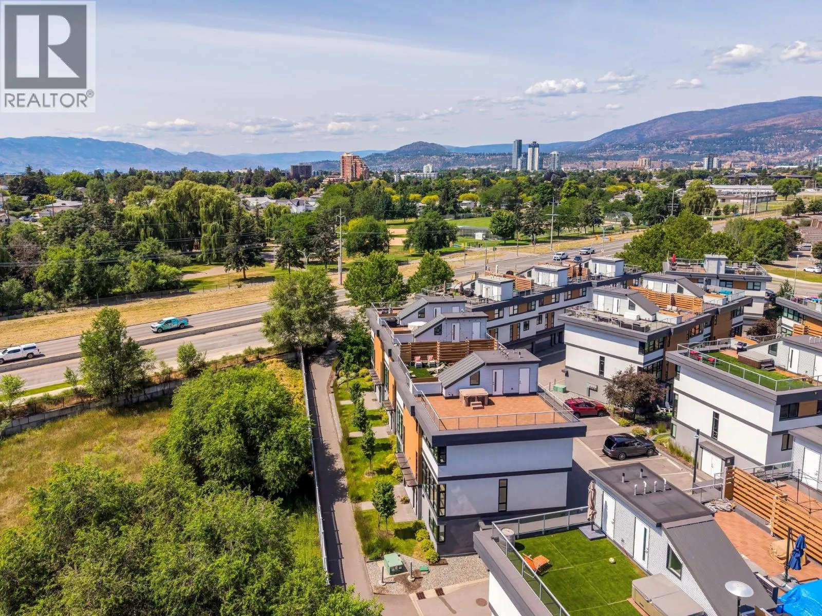 1515 Highland Drive N Unit# 29