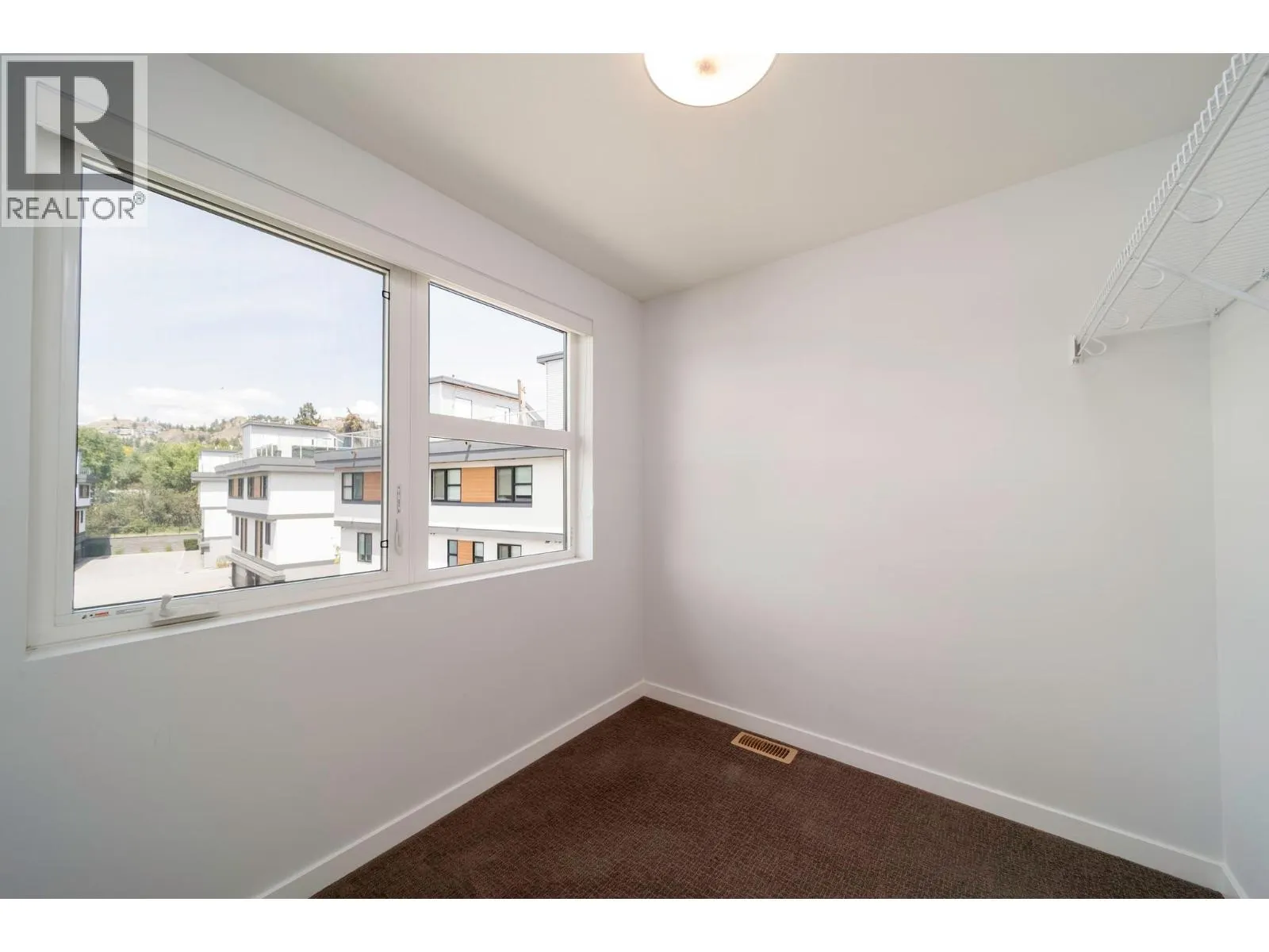 1515 Highland Drive N Unit# 29