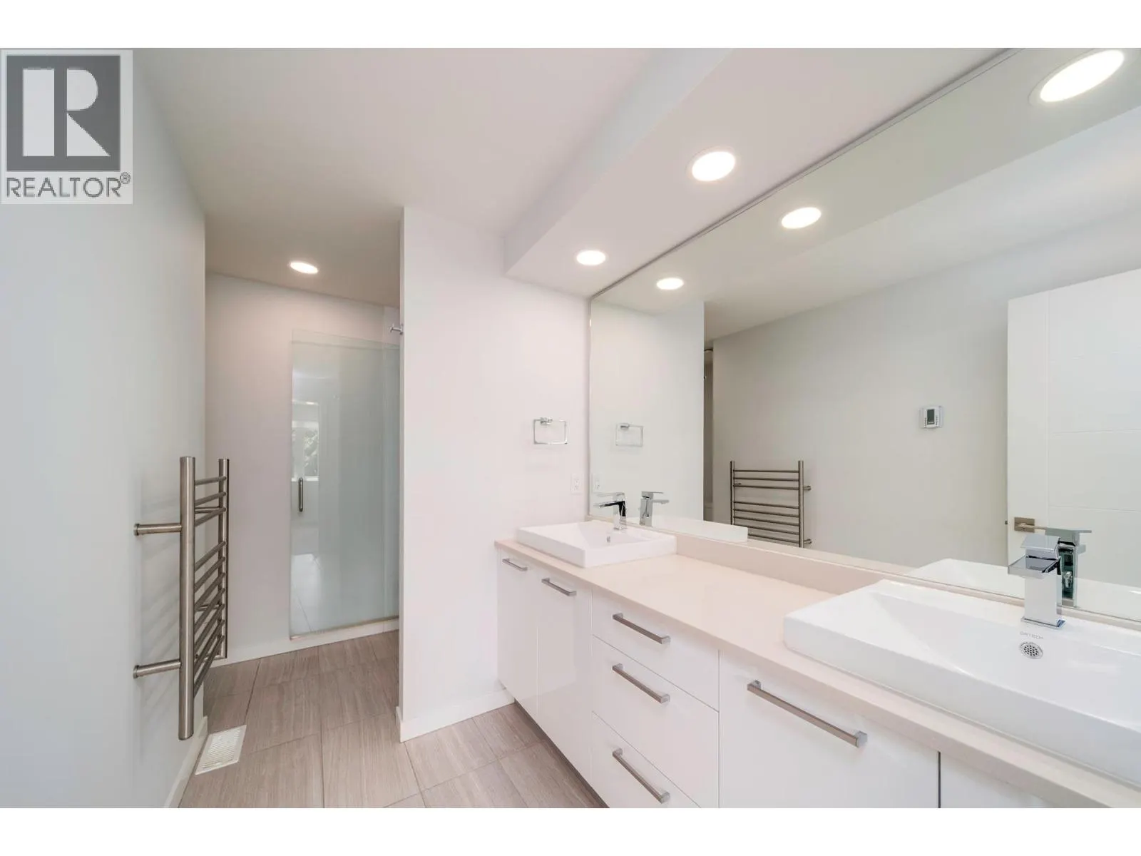 1515 Highland Drive N Unit# 29