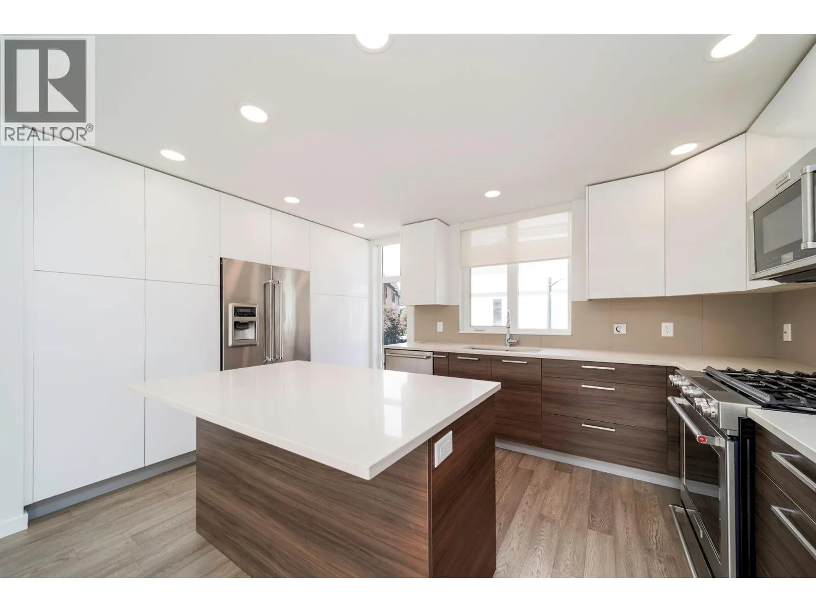 1515 Highland Drive N Unit# 29