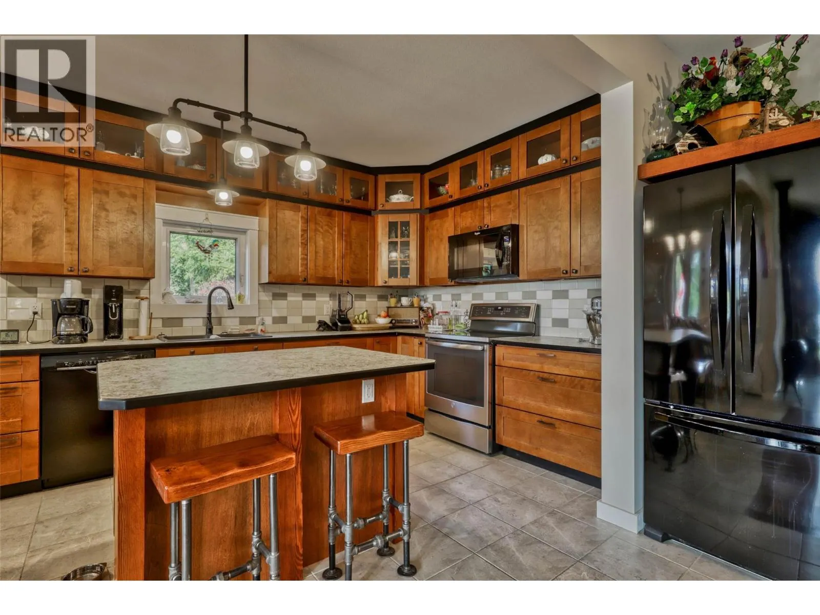 2770 Perris Road
