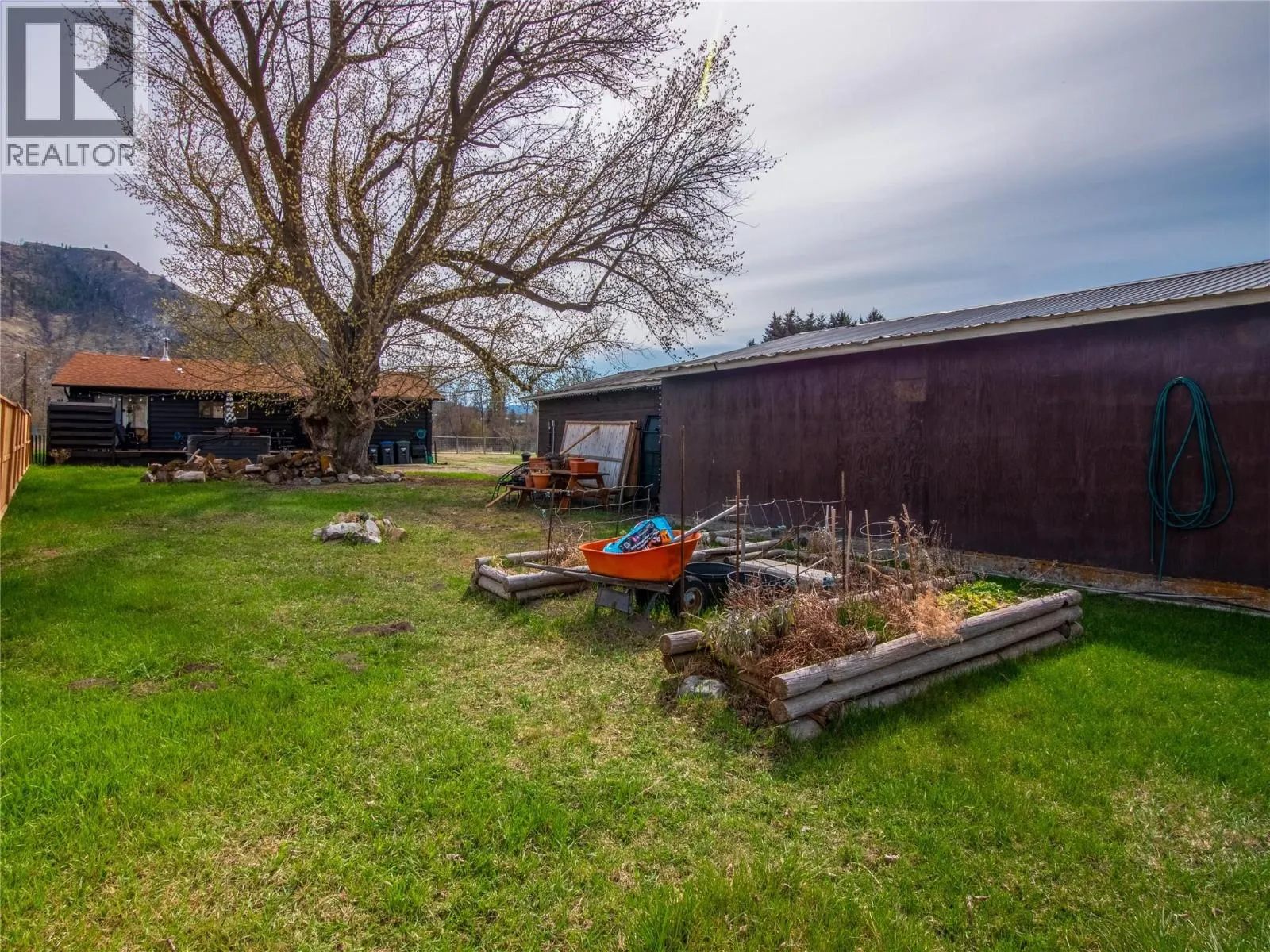 8114 River Road