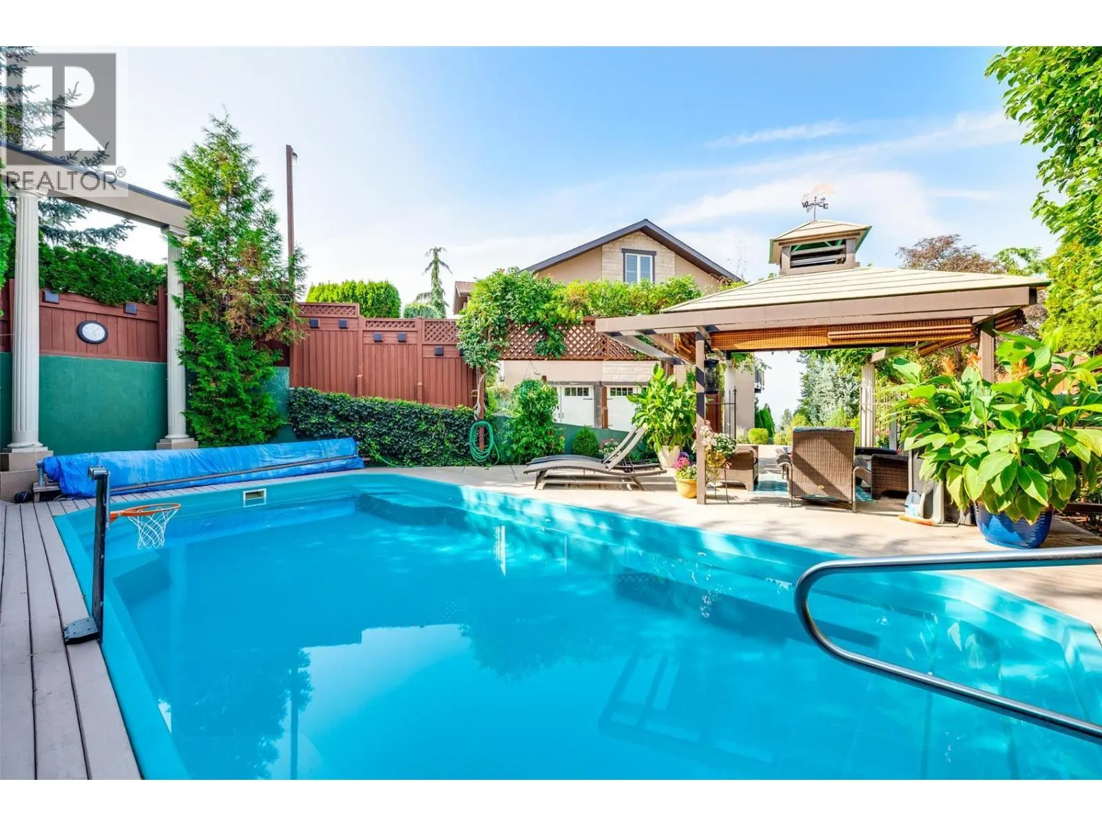375 Trumpeter Court