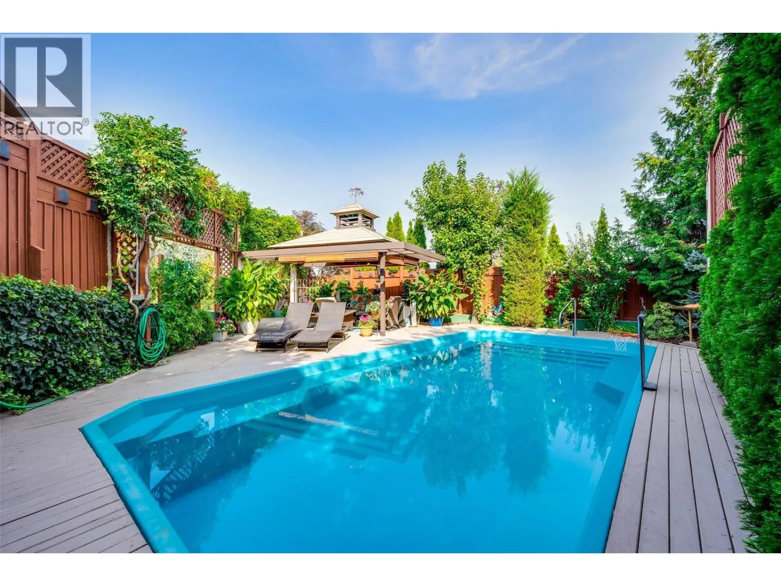 375 Trumpeter Court