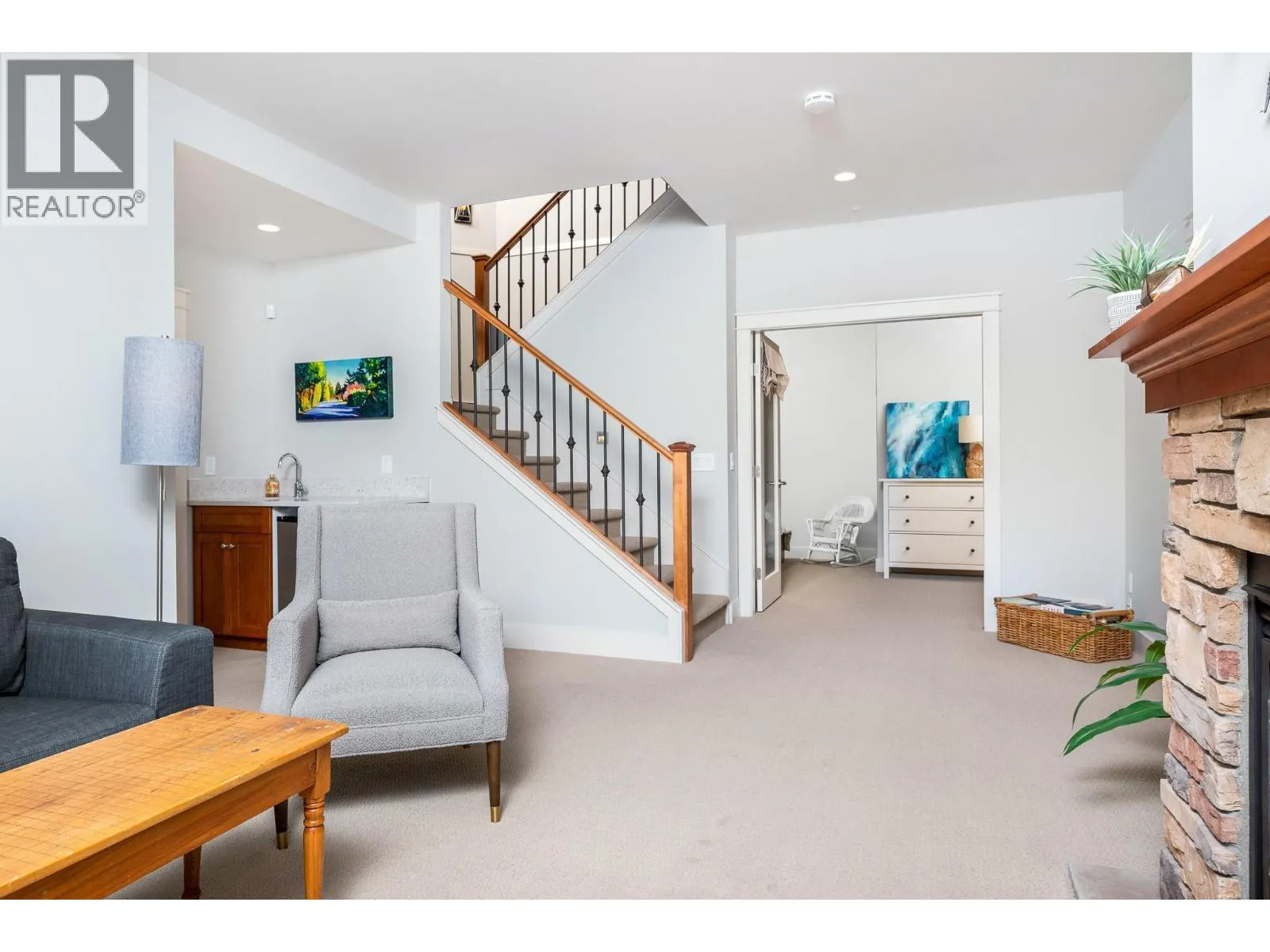 251 Longspoon Drive