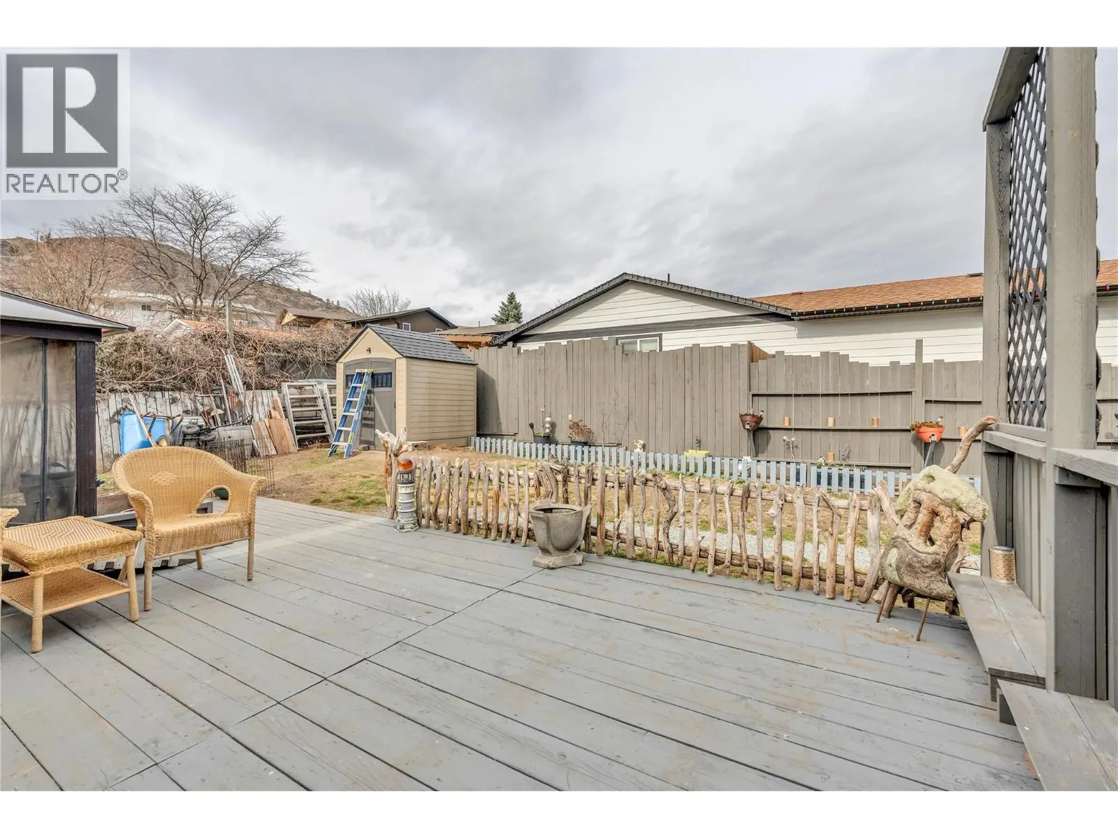 738 KETTLE Avenue