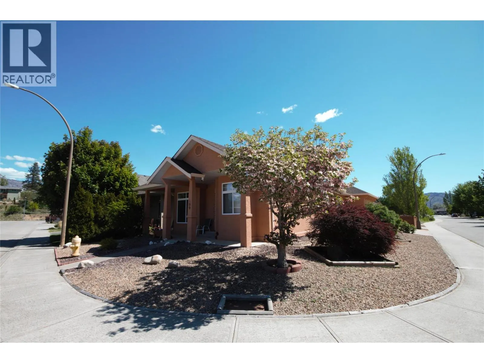 189 WILLOWS Place