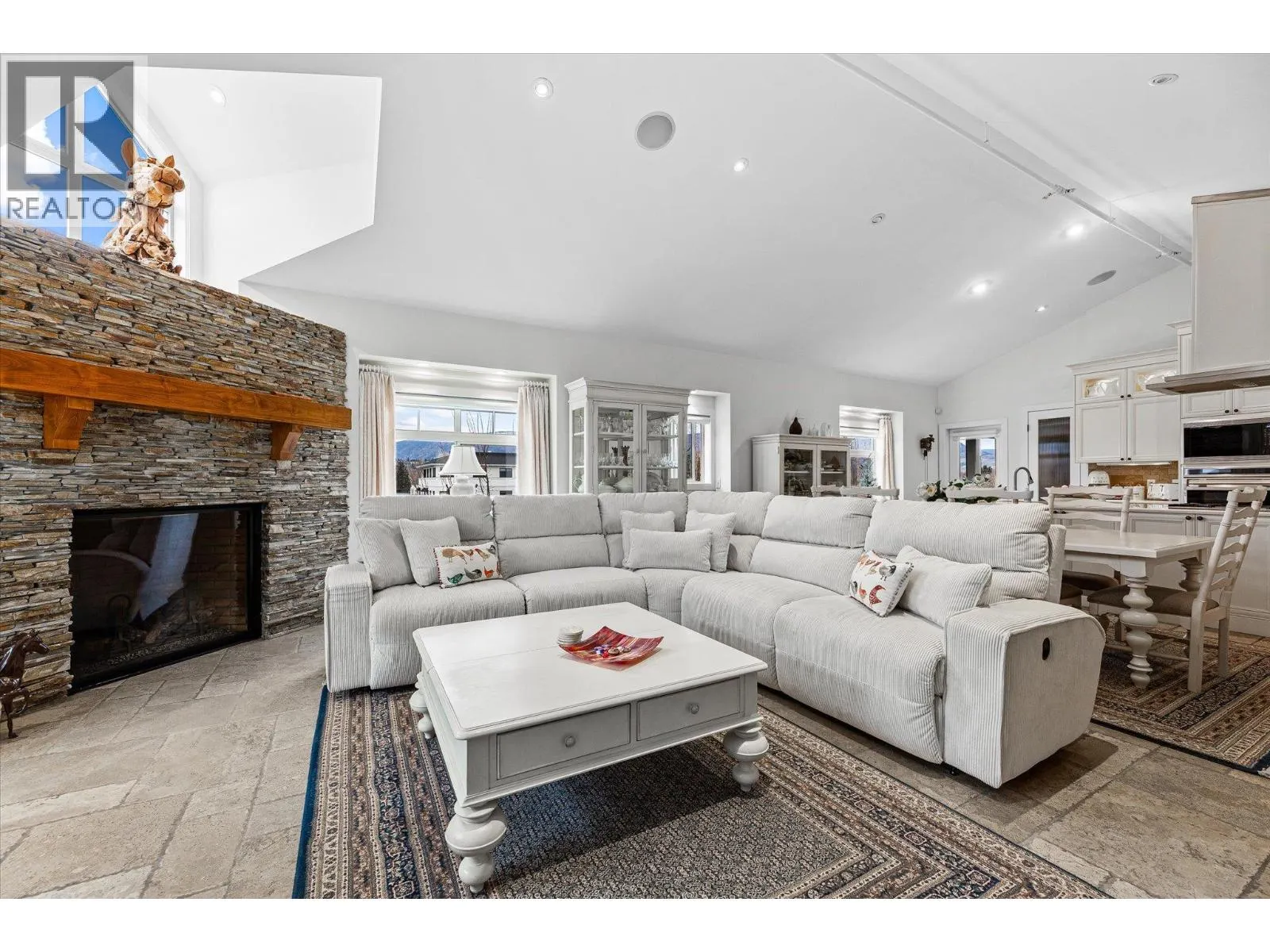 538 McKay Avenue Unit# 401