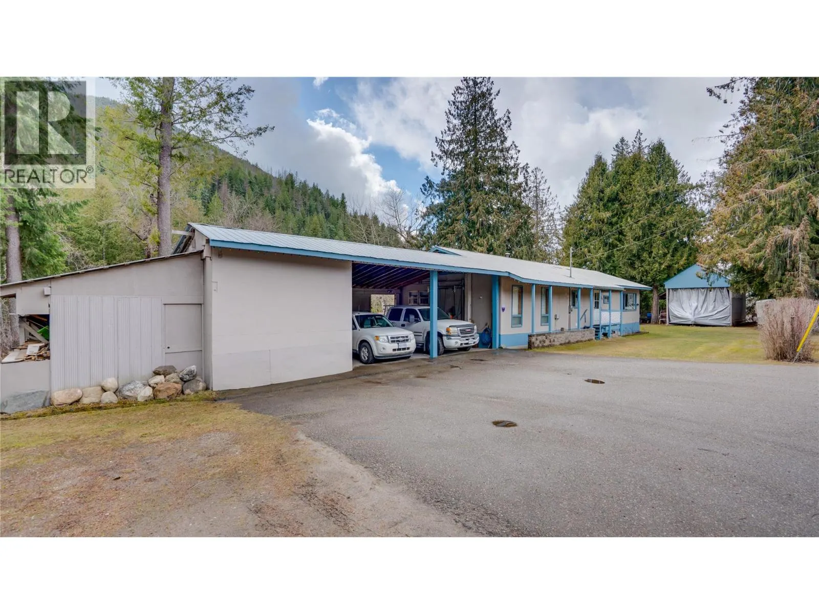 630 Enderby Mabel Lake Road