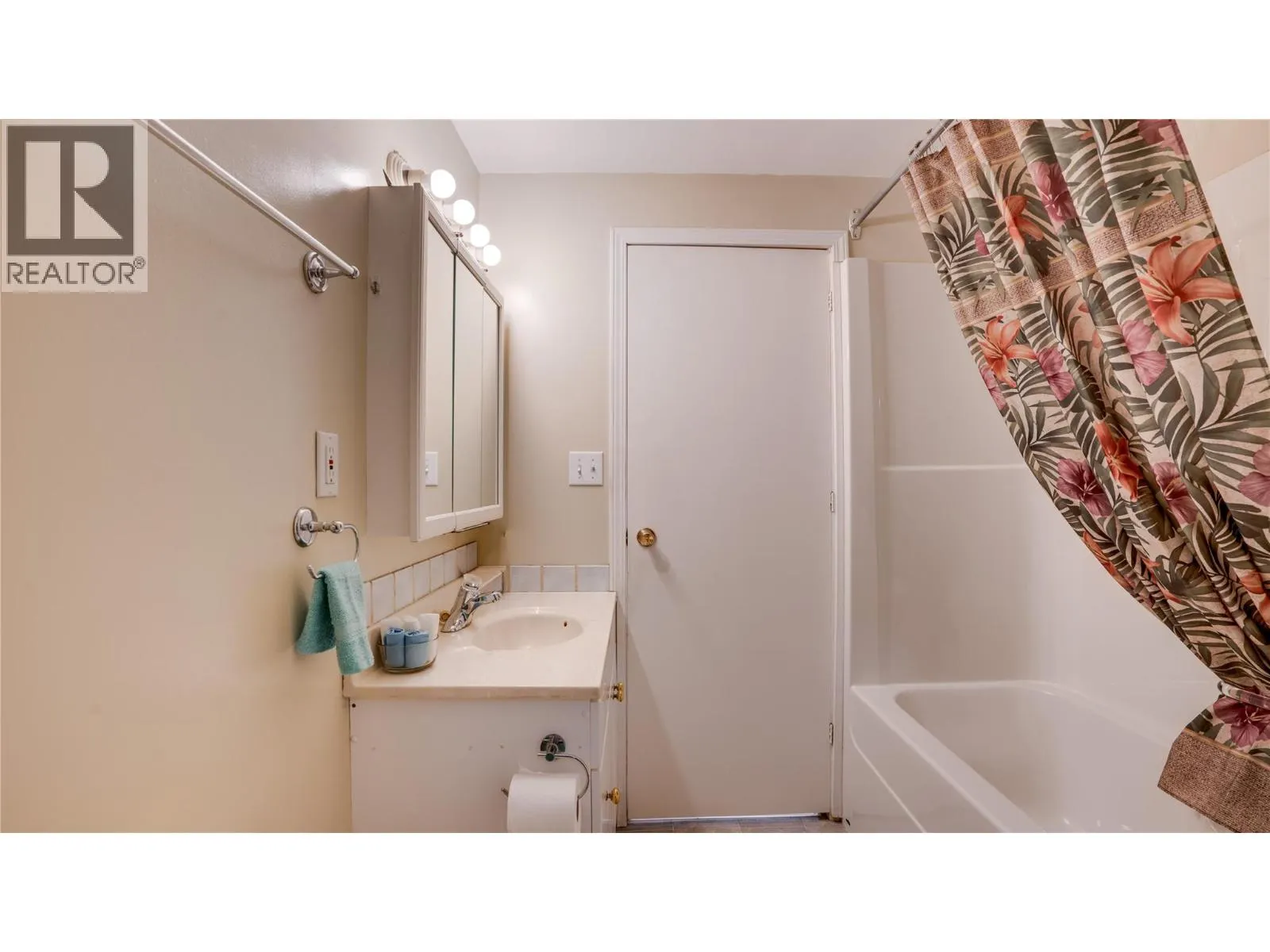 630 Enderby Mabel Lake Road