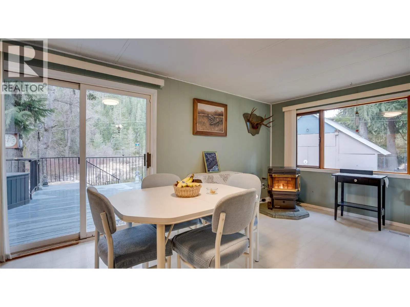 630 Enderby Mabel Lake Road