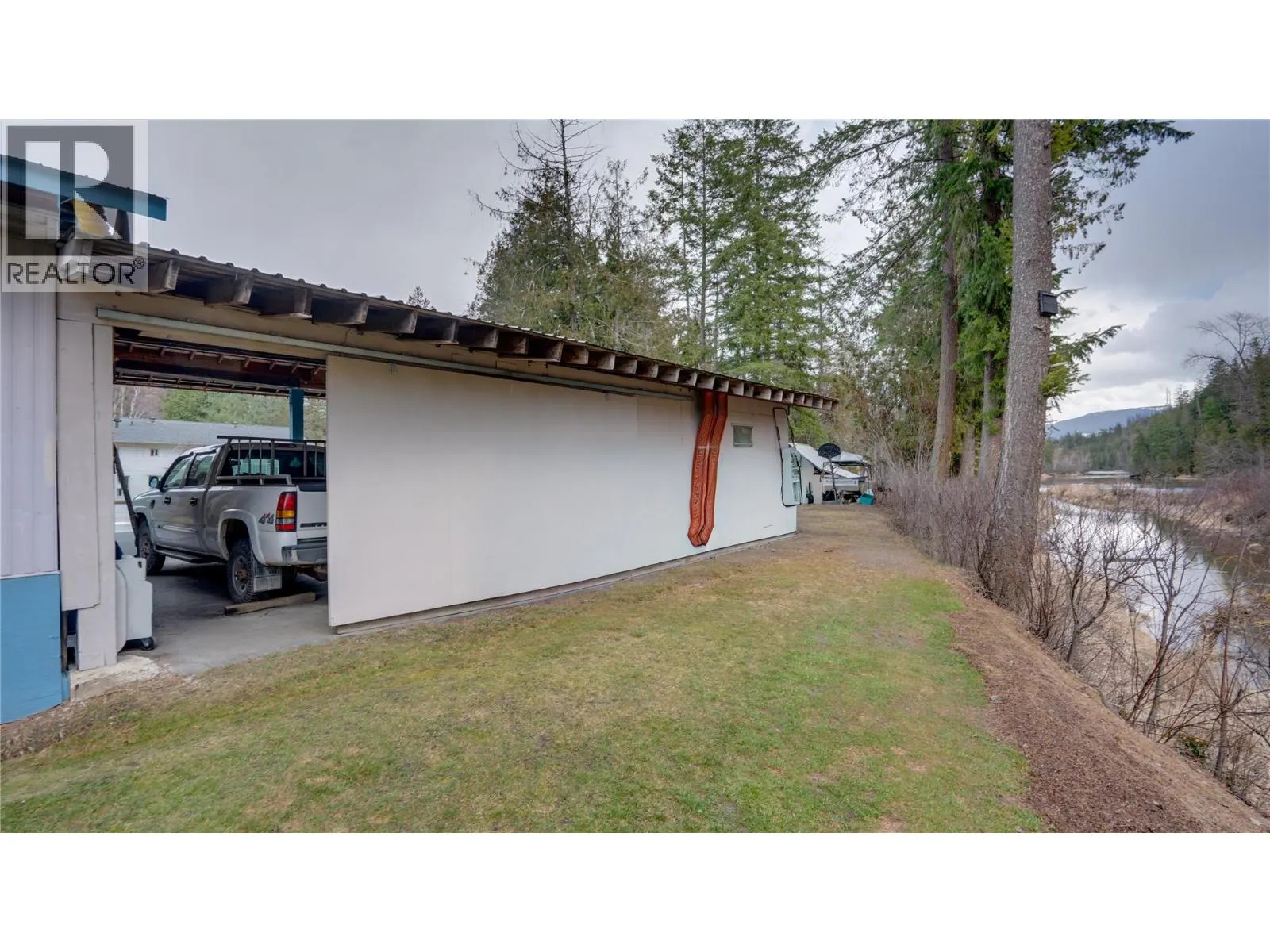 630 Enderby Mabel Lake Road