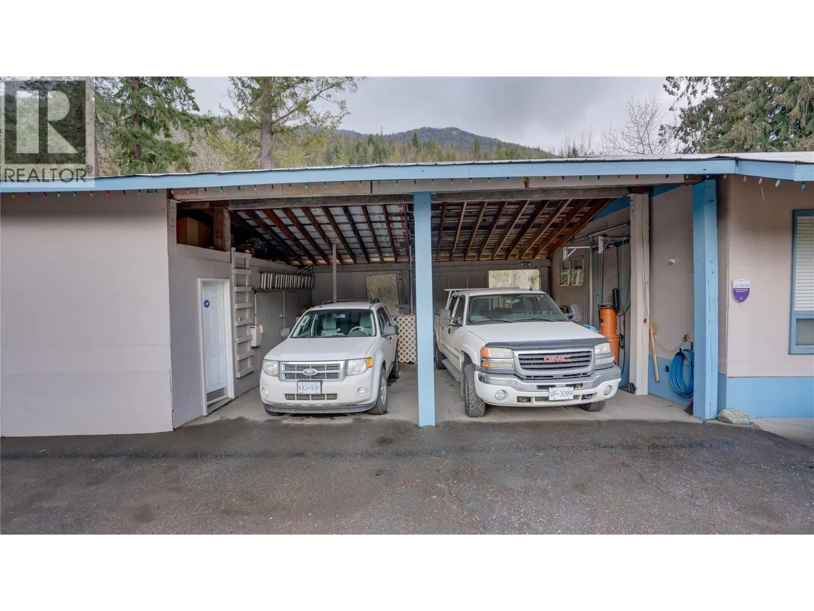 630 Enderby Mabel Lake Road