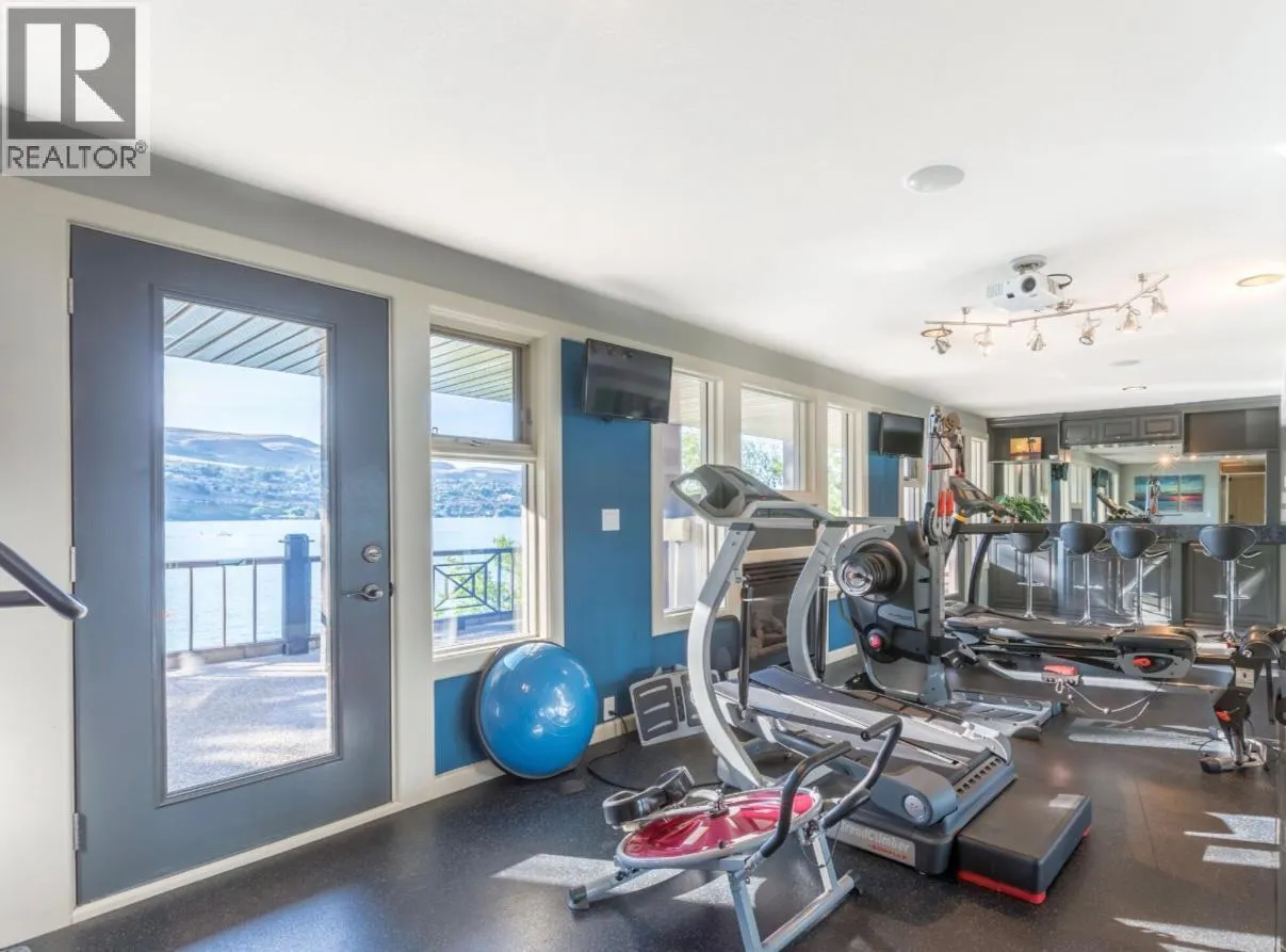 15010 & 15020 Tamarack Drive