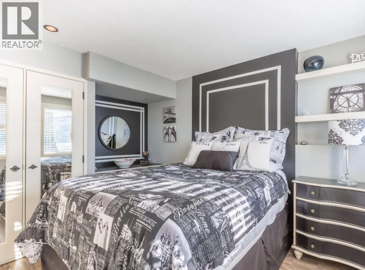 15010 & 15020 Tamarack Drive