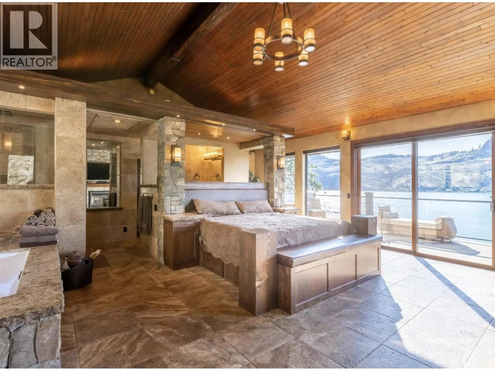 15010 & 15020 Tamarack Drive