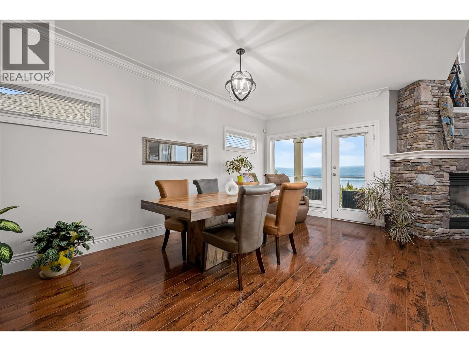 374 Quilchena Drive