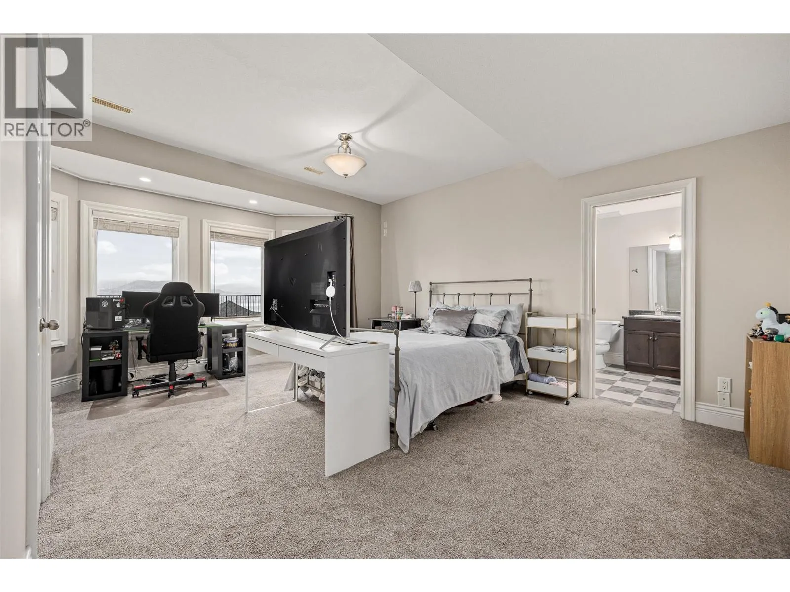 374 Quilchena Drive