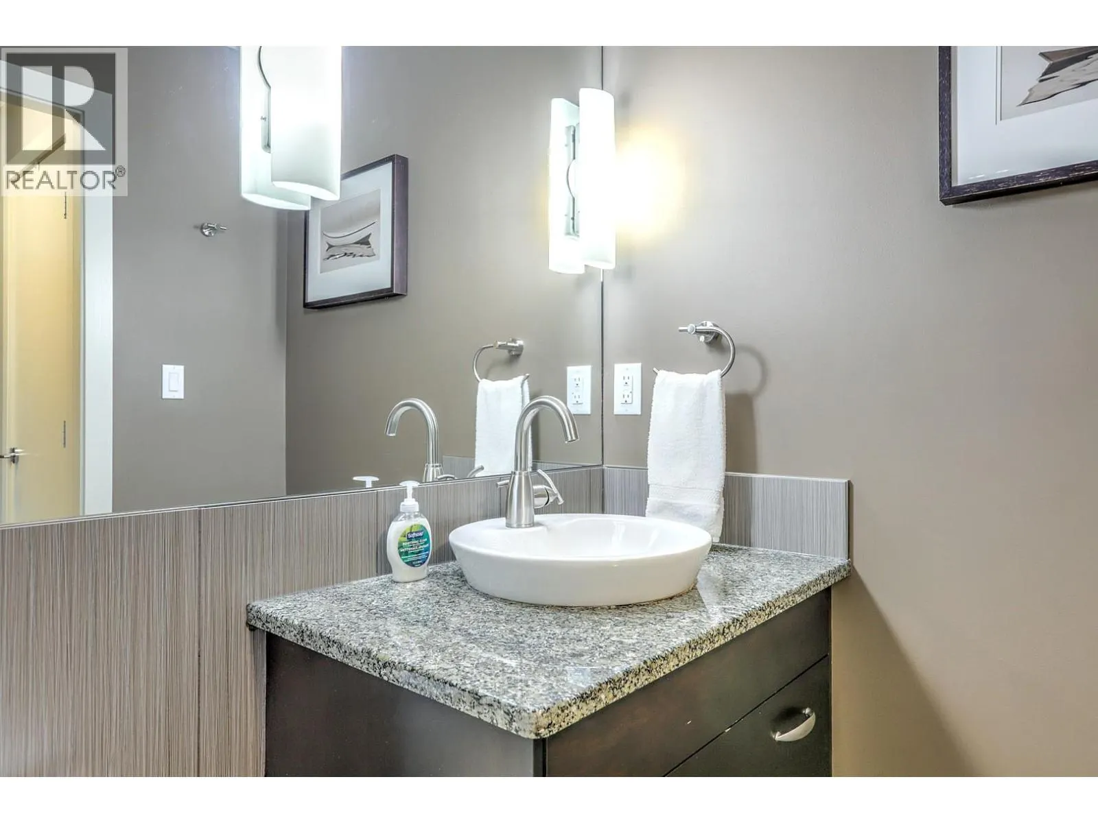 7343 Okanagan Landing Road Unit# 1324