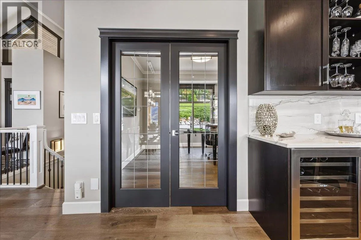 2328 Arthur Court