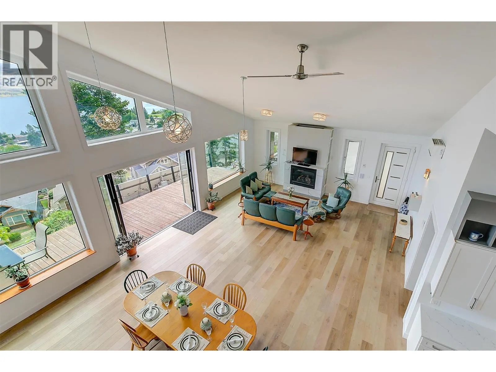 6131 Seymoure Lane