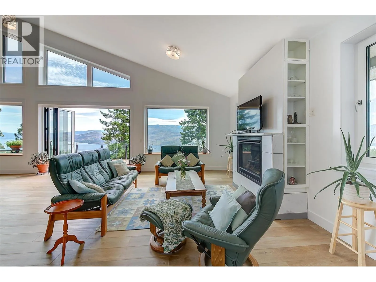 6131 Seymoure Lane