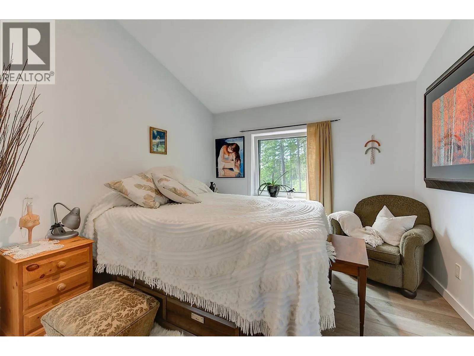 6131 Seymoure Lane