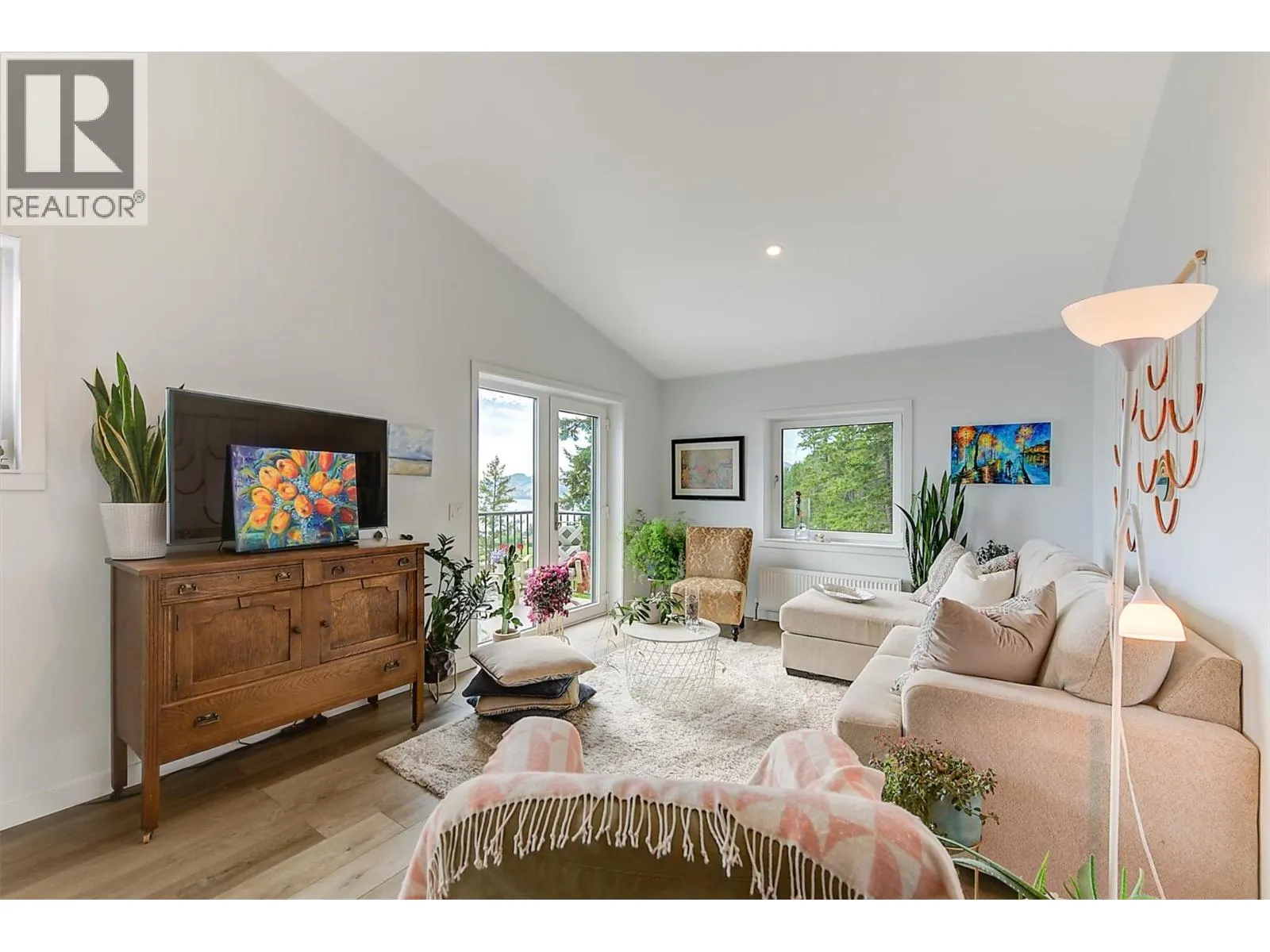 6131 Seymoure Lane