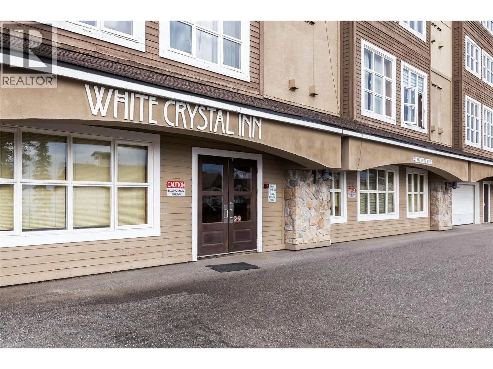 5275 Big White Road Unit# 301