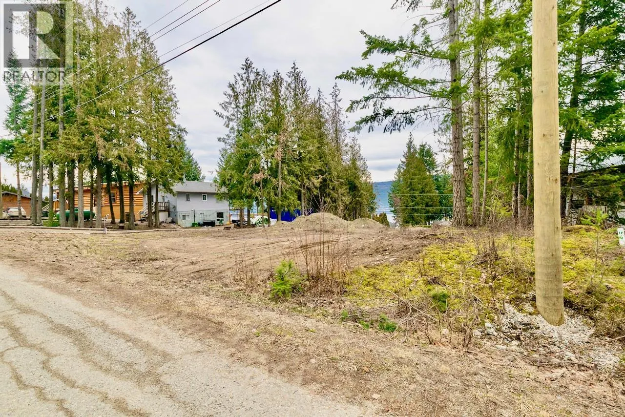 5258 Meadow Creek Crescent Lot# 20