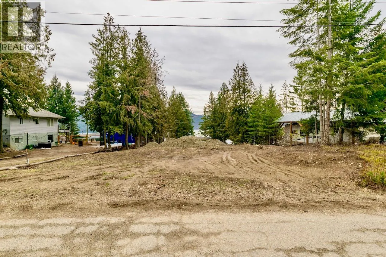 5258 Meadow Creek Crescent Lot# 20