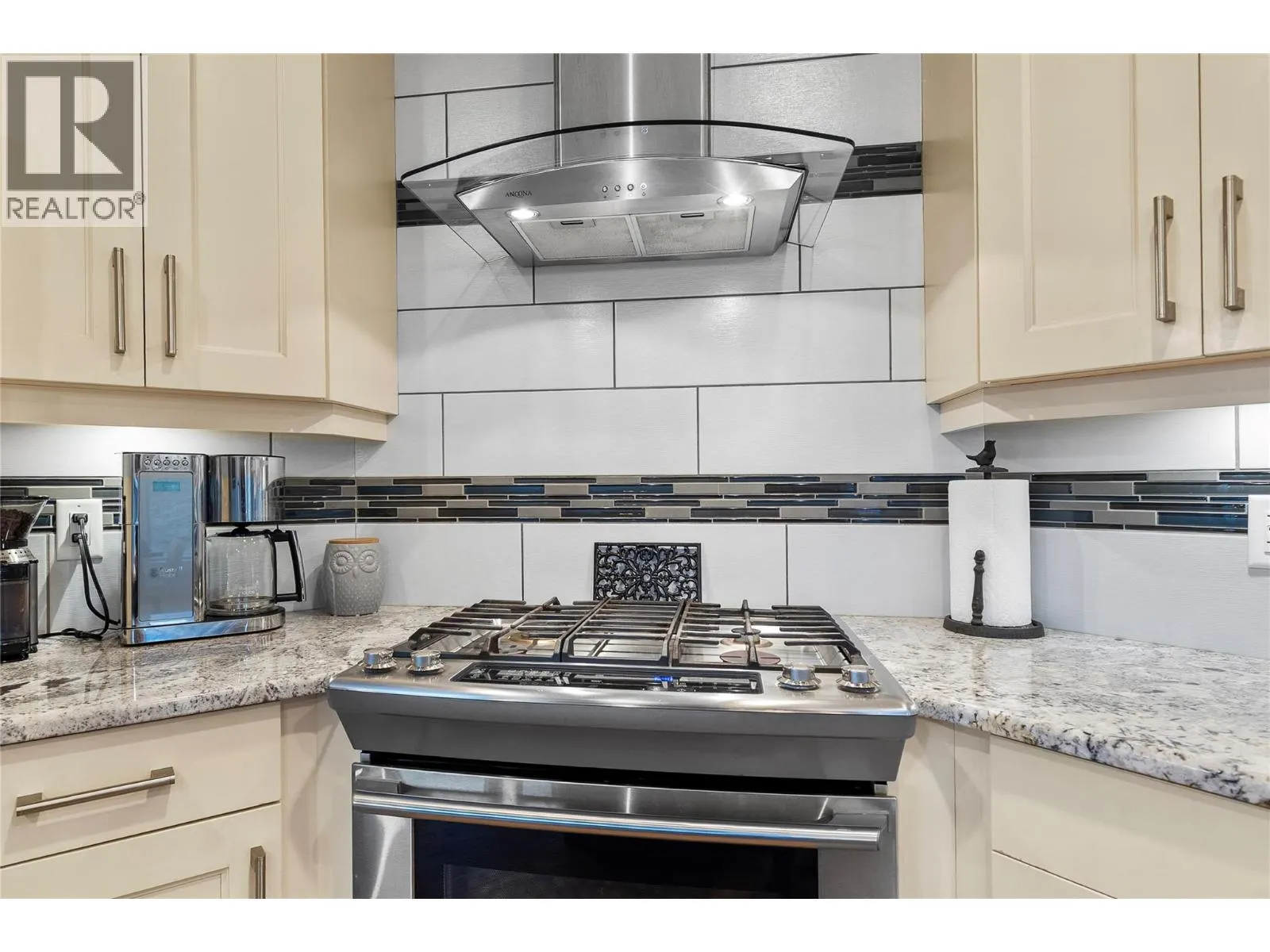 529 Whitecourt Place