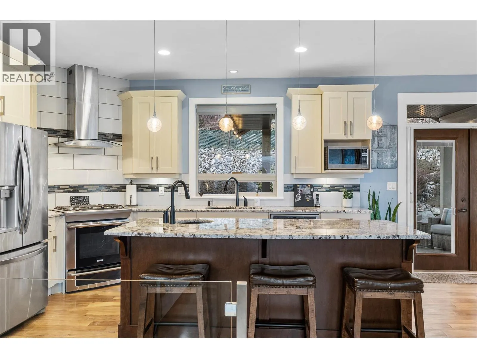 529 Whitecourt Place