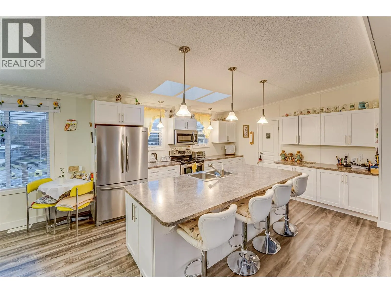 1600 43 Avenue Unit# 25