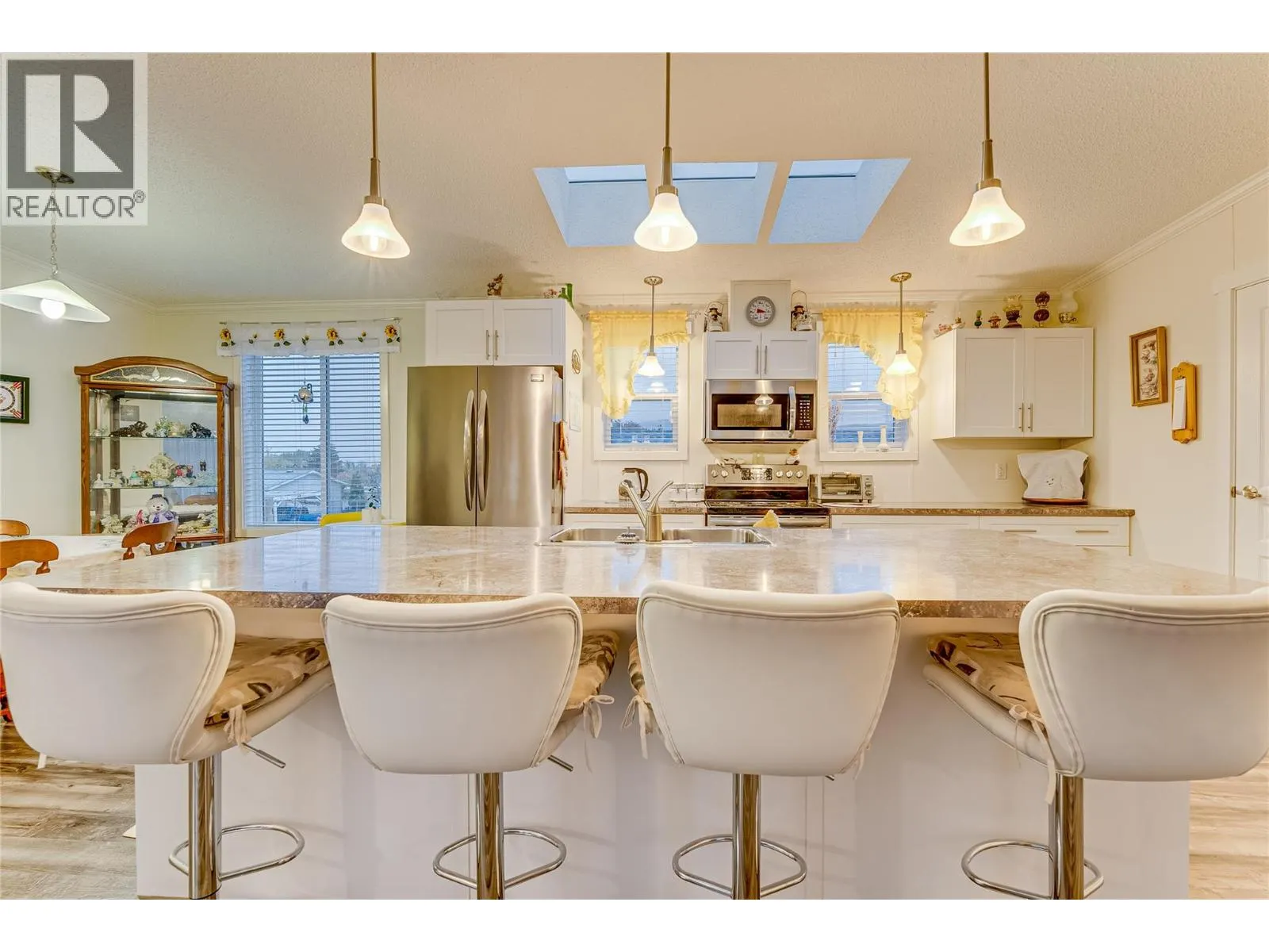 1600 43 Avenue Unit# 25