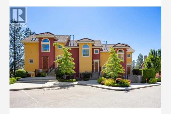 1795 Country Club Drive Unit# 204