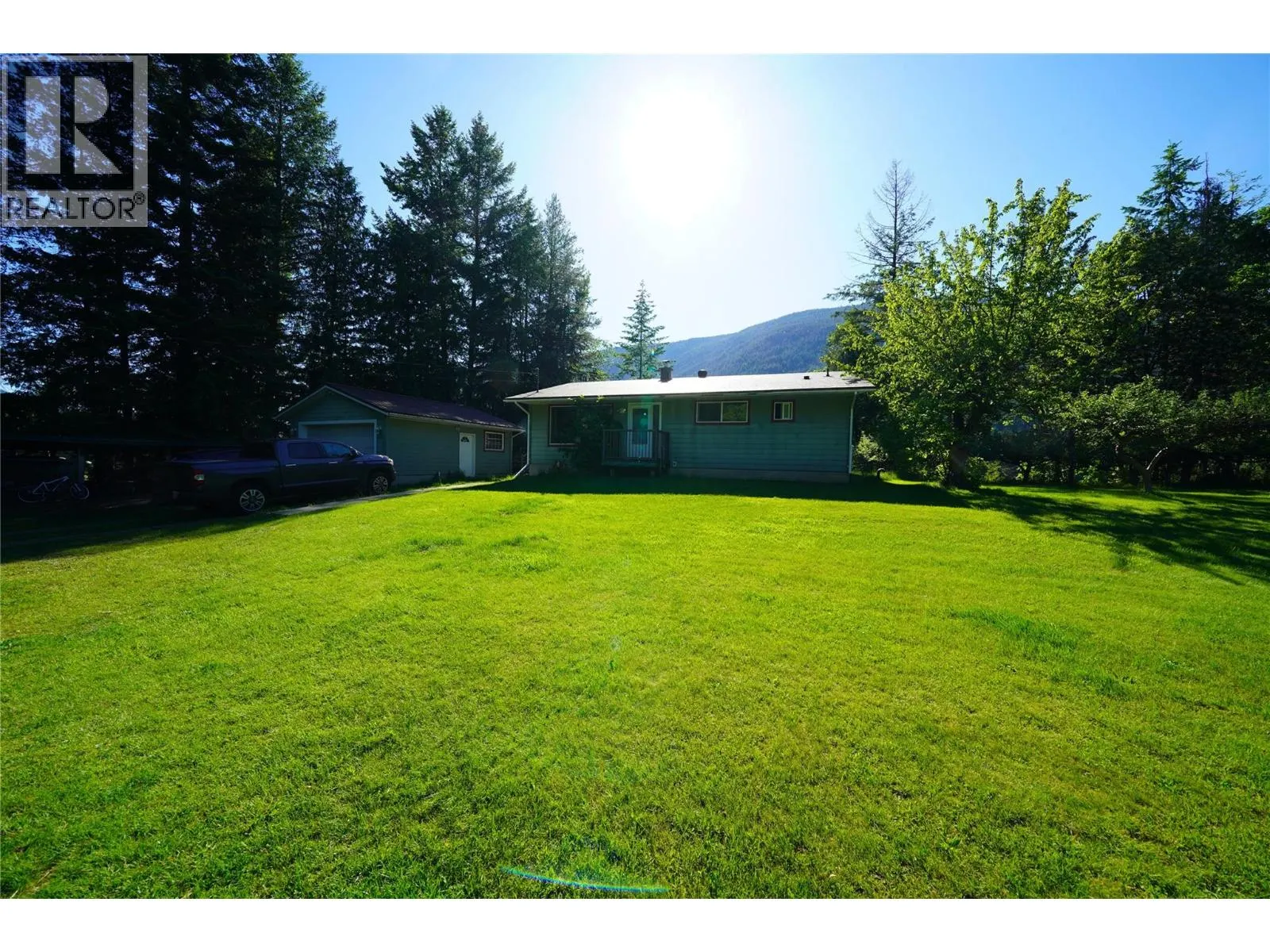 1062 Scamp Road