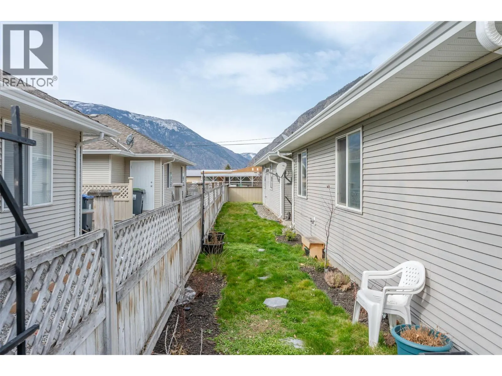 601 9th Street Unit# 8